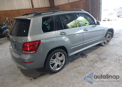 2015 Mercedes-Benz Glk 350 4Matic z USA, uszkodzony, nr VIN WDCGG8JB3FG440720